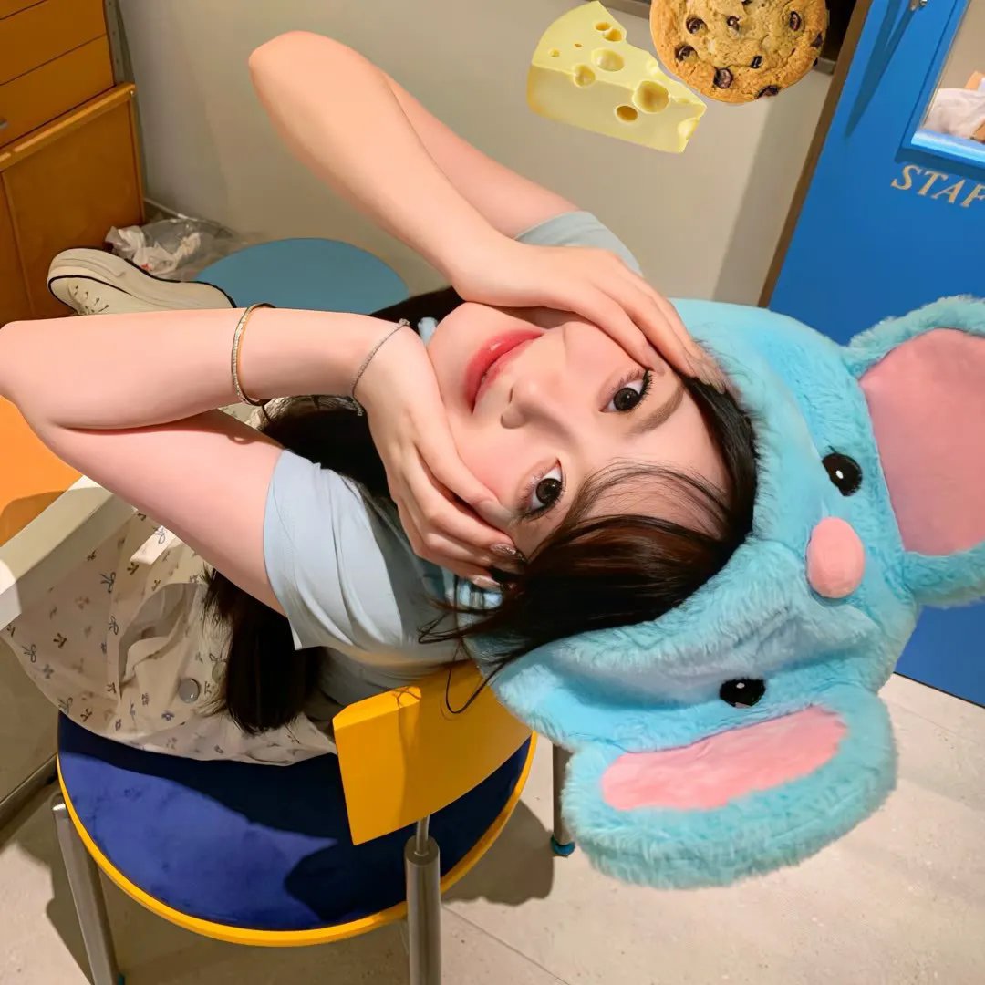 恰似两滴水