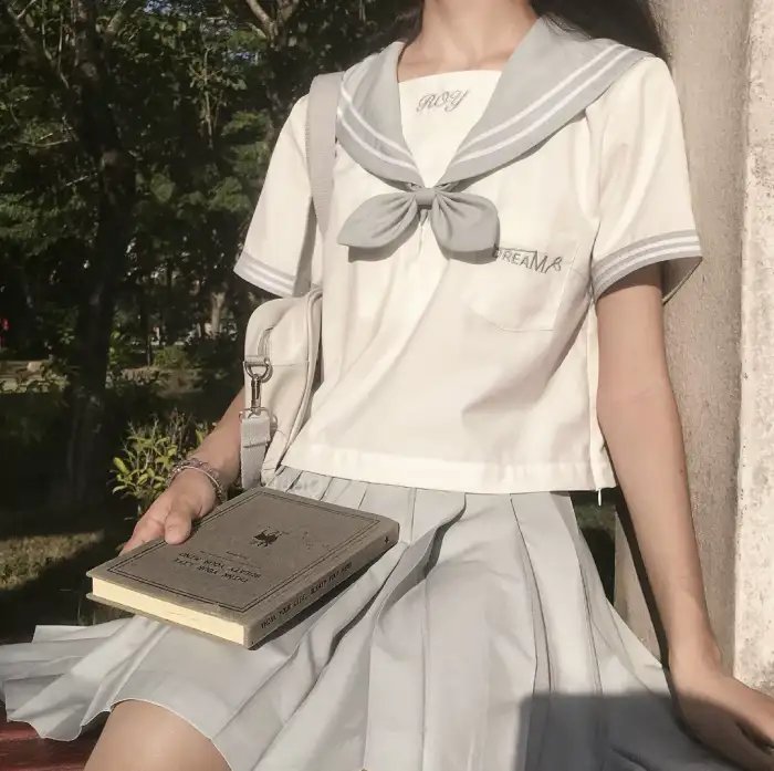 人间狗镇